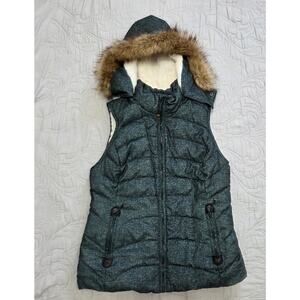 Green Tea Woman's Fur lined Winter Hooded Zip up Green Puffer Vest Size Medium